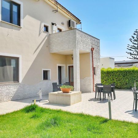 Dimora Mariu Bed & Breakfast Taranto Exterior photo