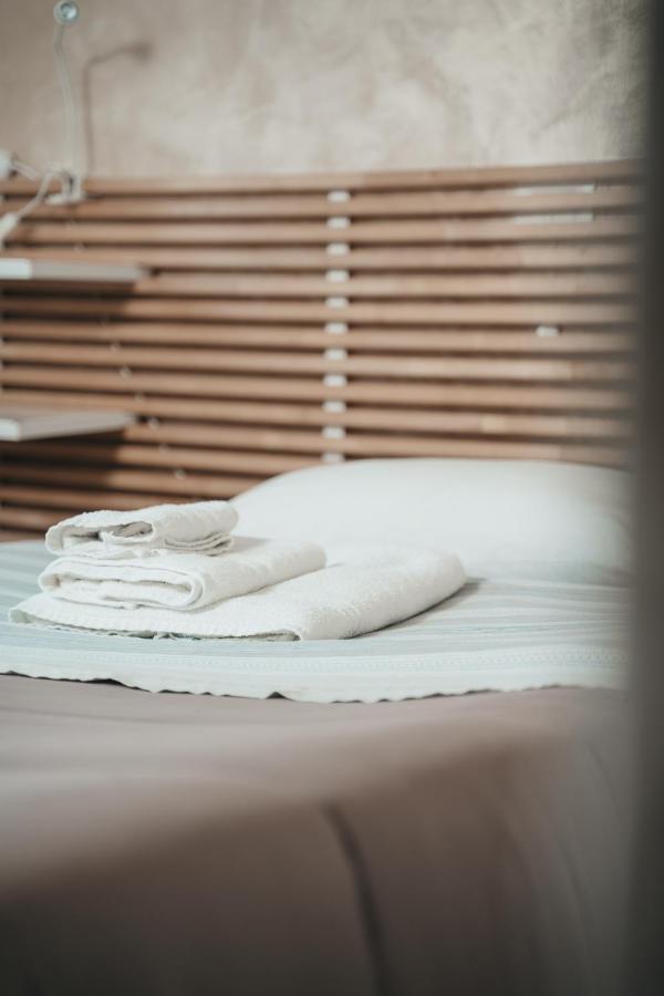 Dimora Mariu Bed & Breakfast Taranto Exterior photo