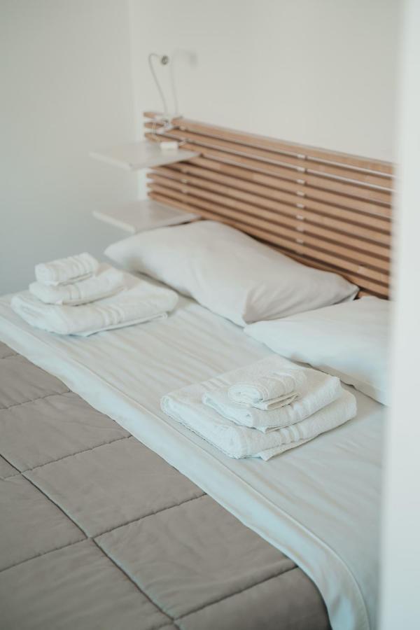Dimora Mariu Bed & Breakfast Taranto Exterior photo