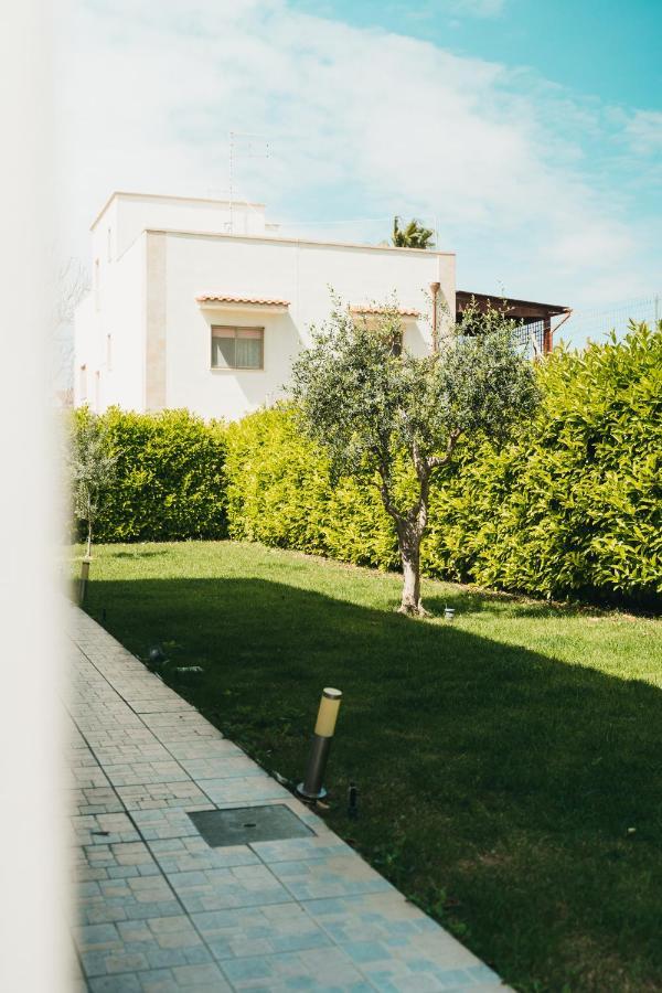 Dimora Mariu Bed & Breakfast Taranto Exterior photo